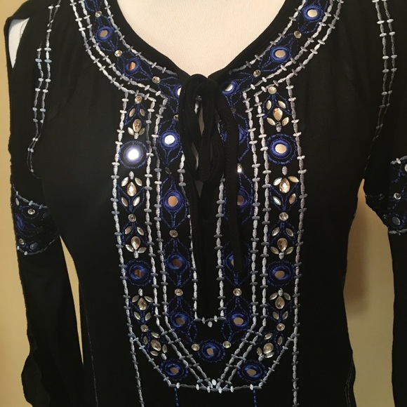 INC Black and blue boho style cold shoulder top - Picture 2 of 6