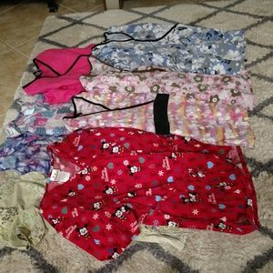 8 Scrub tops all Medium size