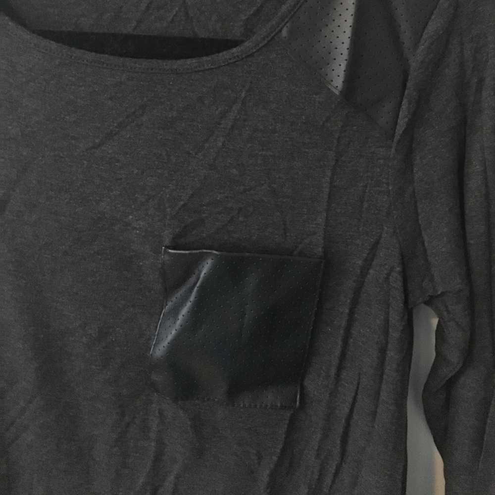 Cable & Gauge Blouse - Picture 3 of 4