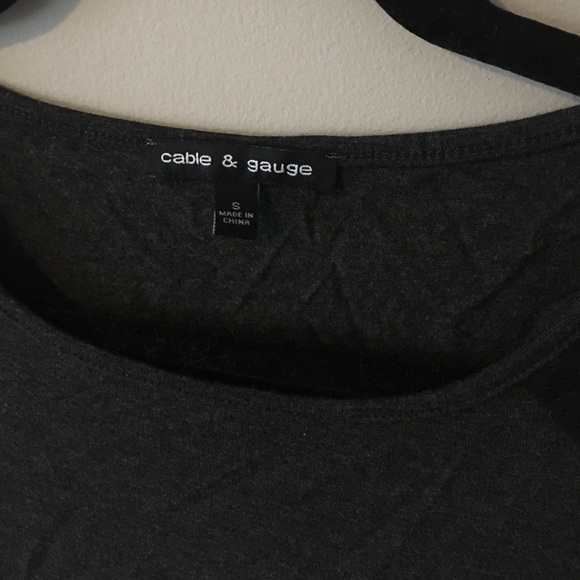 Cable & Gauge Blouse - Picture 2 of 4