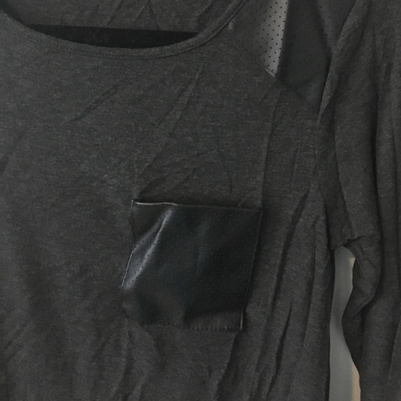 Cable & Gauge Blouse - Picture 3 of 4