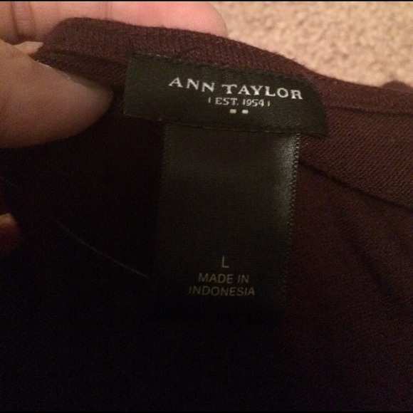 Large maroon 3/4 sleeve shirt from Ann Taylor - Picture 3 of 3