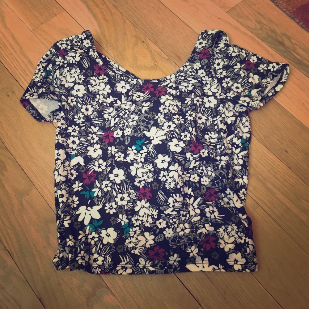Short-sleeve Crop Top