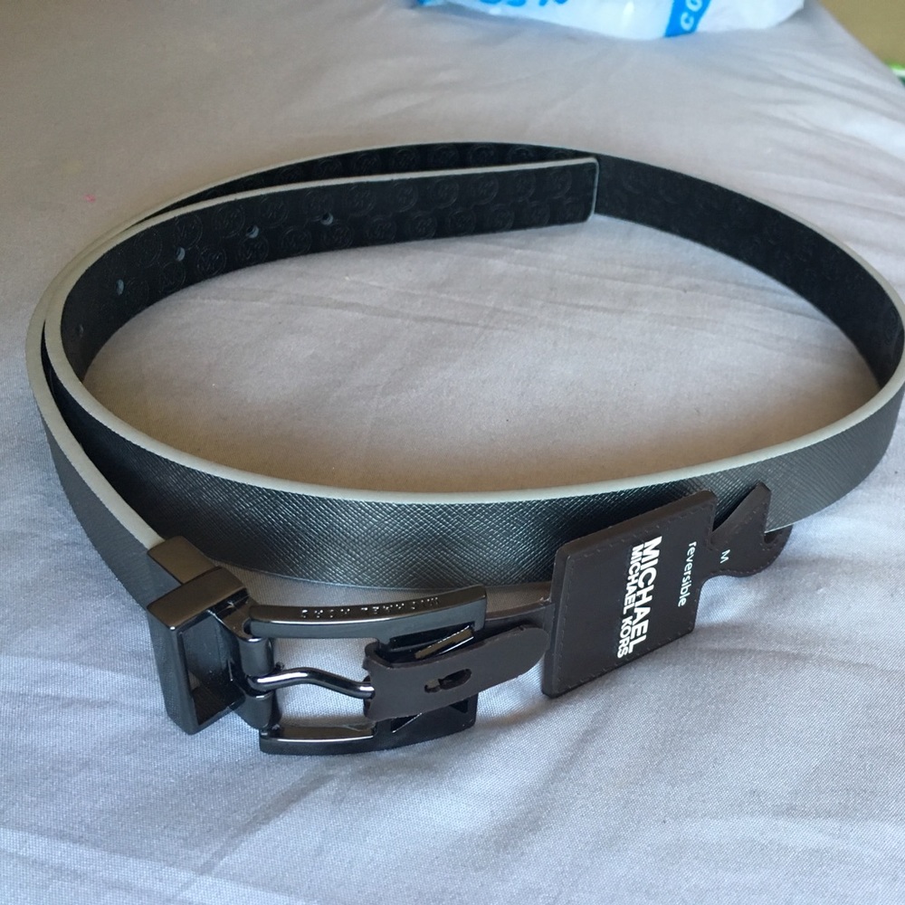 Micheal kors belt reversible