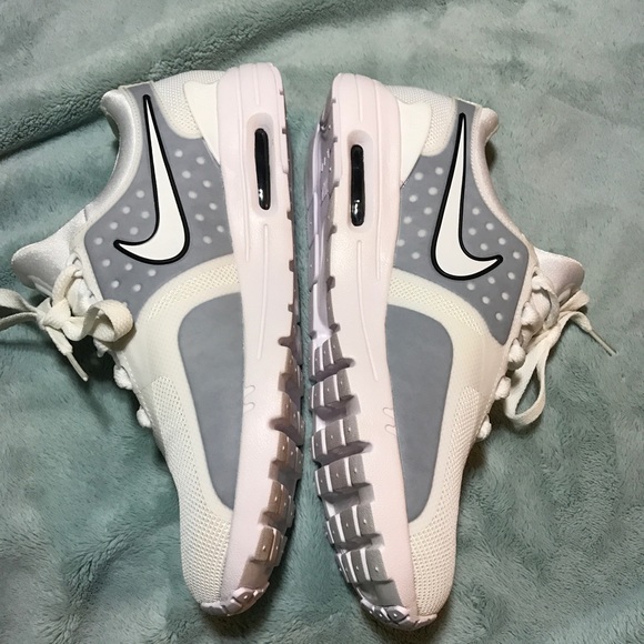 Women's Nike Air Max Zero NEW - Picture 2 of 4