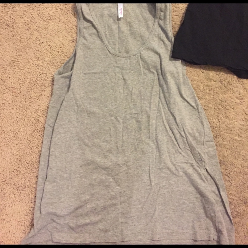 Grey tank top
