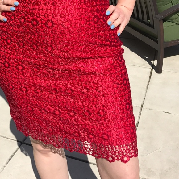 Red Lace Dress size M - Picture 7 of 8
