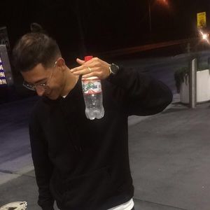 Meet your Posher, Adrian