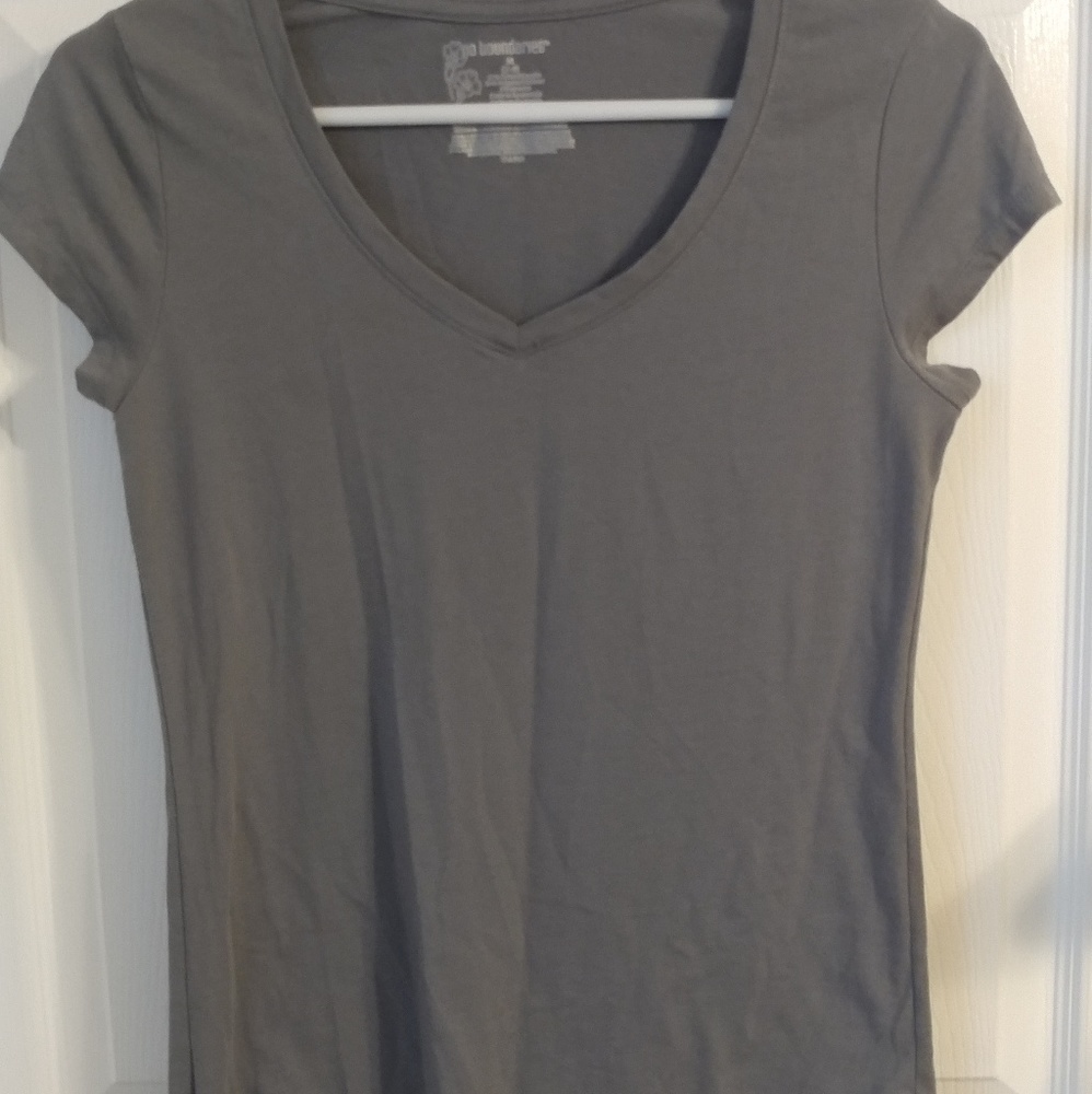 V neck - Gray fitted tee
