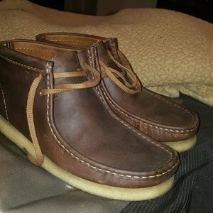 Brown men Clarks