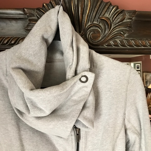 Jacket - Picture 2 of 4