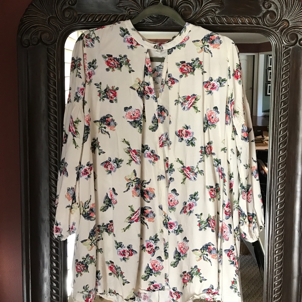 Flowy floral shirt