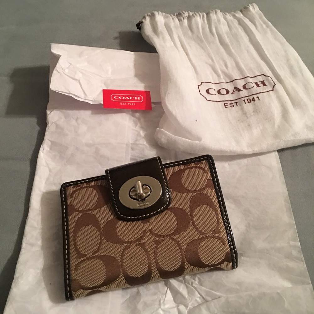 Like New Coach Wallet