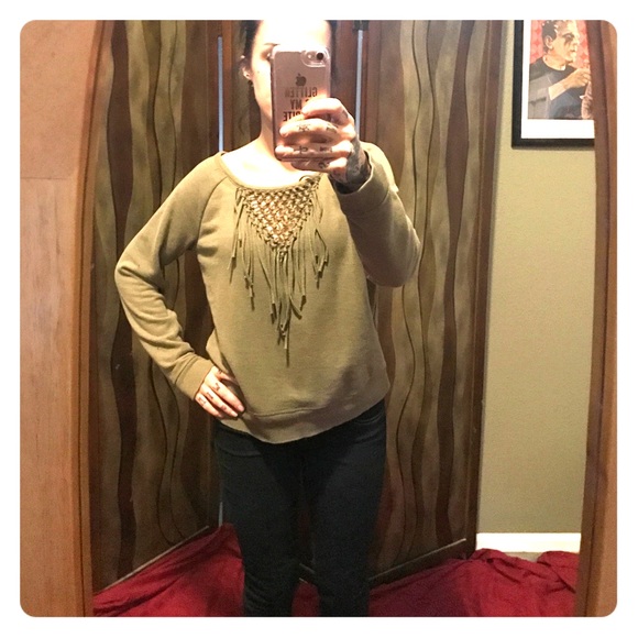 American Eagle 🦅 sweater w/ fringe! 🌸 - Picture 3 of 4