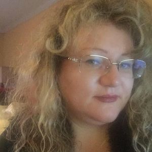 Meet your Posher, Adriana