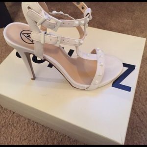 MISSGUIDED white stud heels