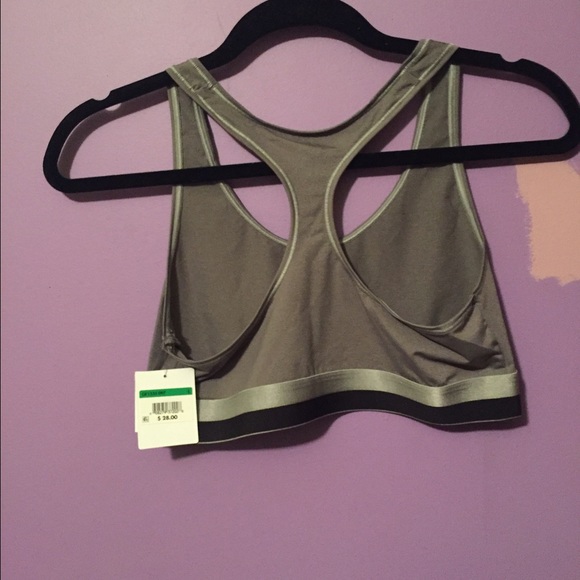 ONE HOUR SALE💜 BRAND NWT CALVIN KLEIN BRA - Picture 2 of 3