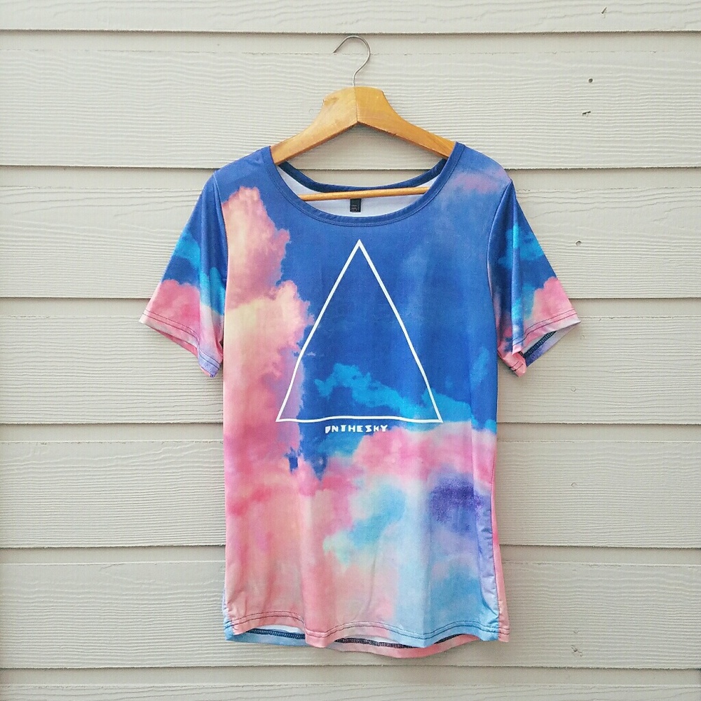 Gradient Triangle Tie Dye Cloud Screen Print Shirt