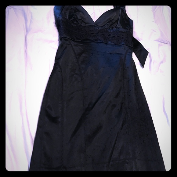 Dress - Picture 3 of 6