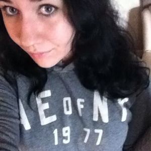 Meet your Posher, Erica