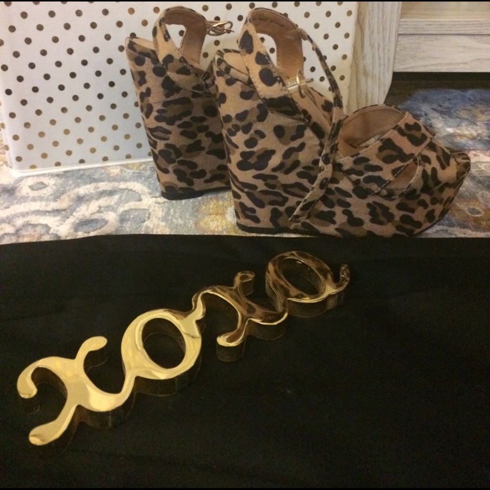 Cheetah Print Wedges