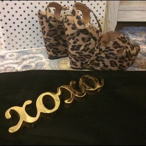 Cheetah Print Wedges