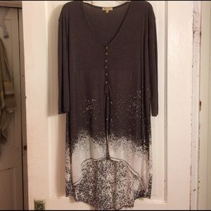 Tunic high-low top w/ Quarter length sleeves