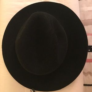 Black hat