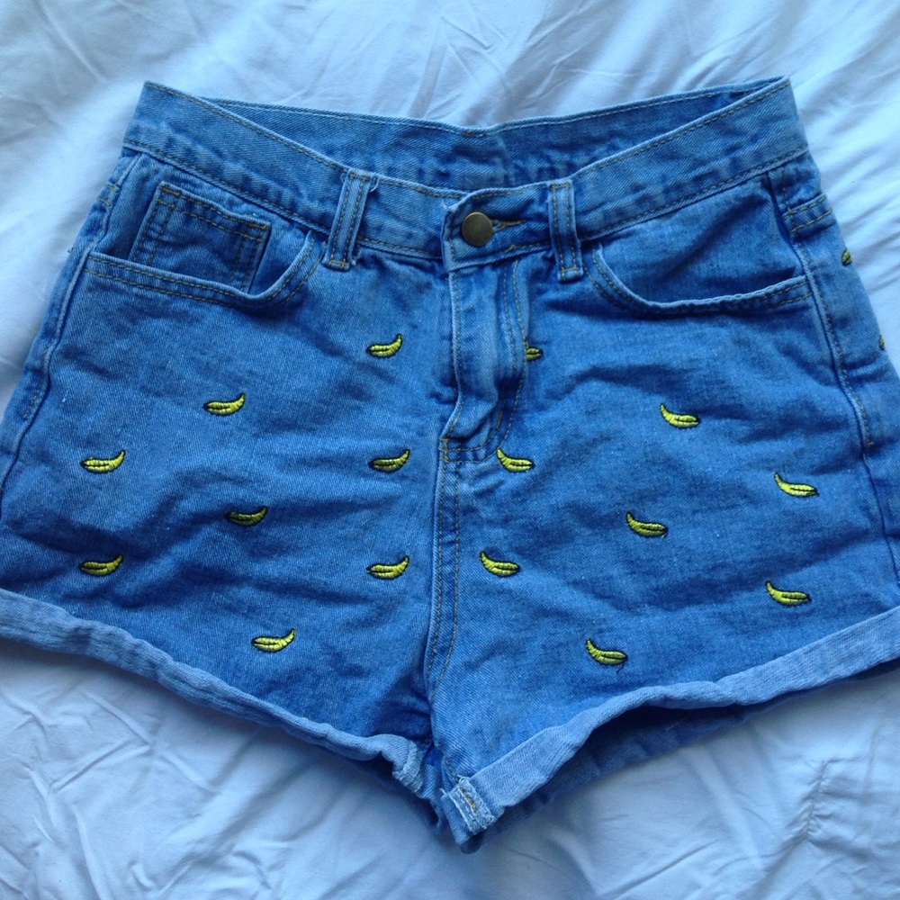 High waisted banana shorts