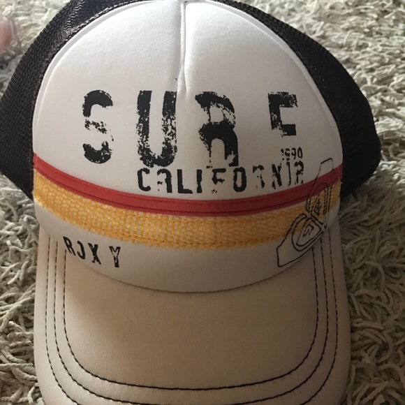 Women's Roxy Surf snap back - Picture 2 of 4