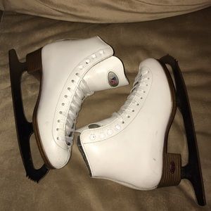 Ice skating shoes Riedell