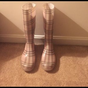 Authentic Burberry Rainboots