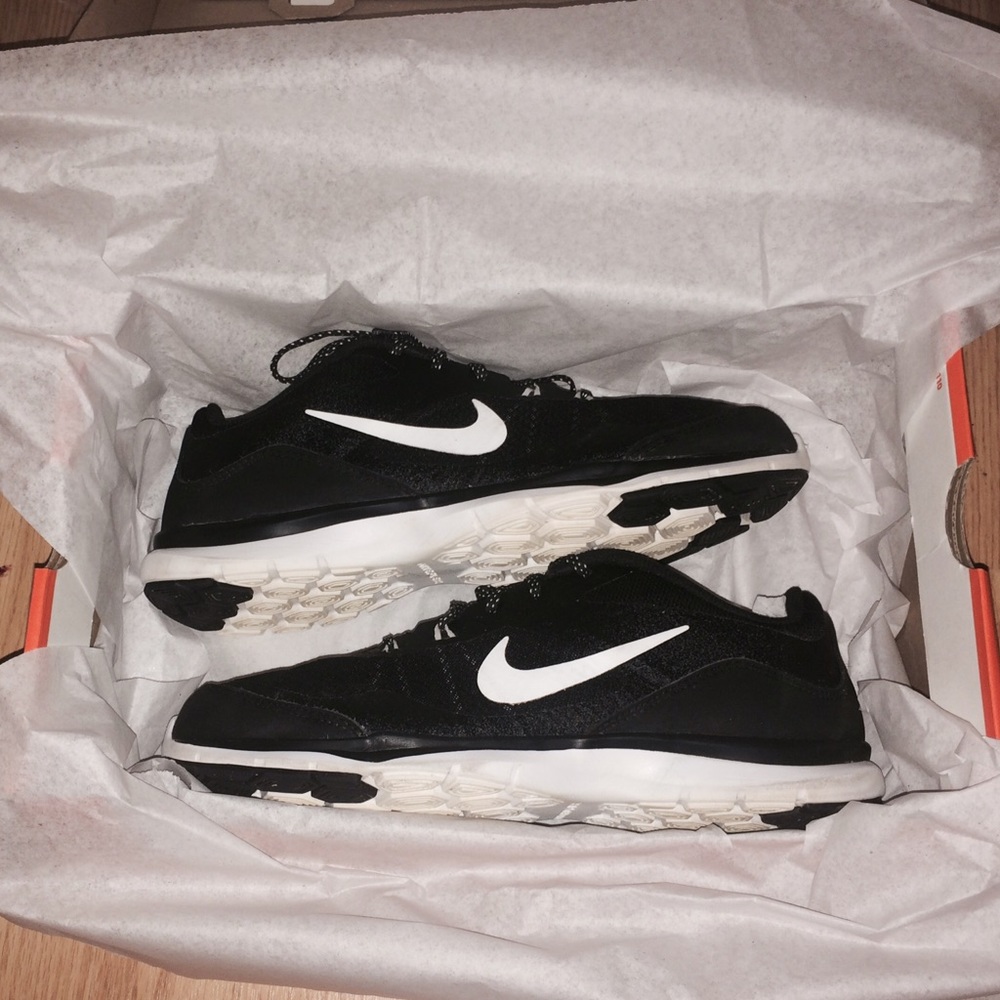 Nike training Flex TR 5 size 8 wide (woman's)