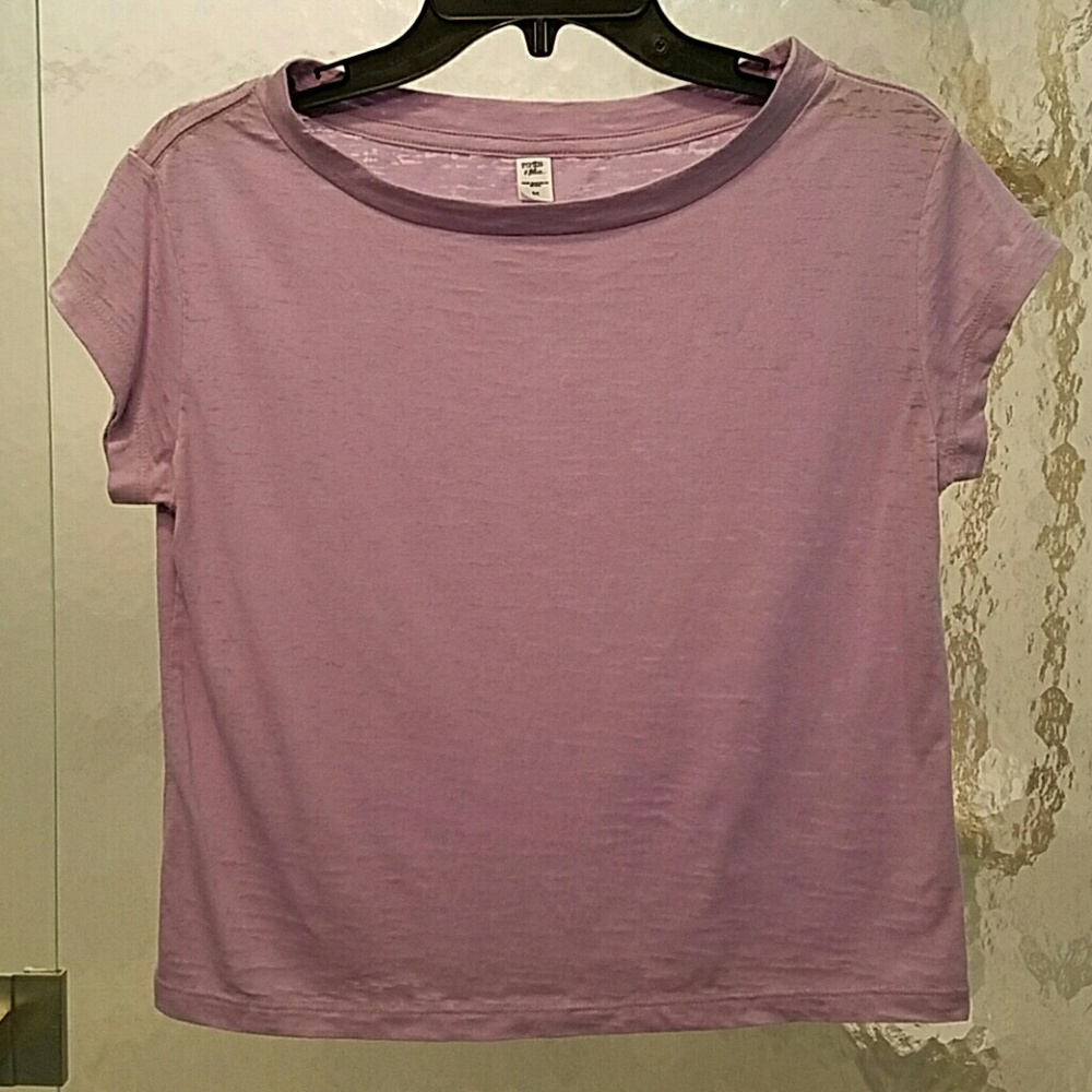 Purple loose-fitting, short women's t-shirt