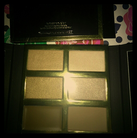 Tarte glow - Picture 1 of 3