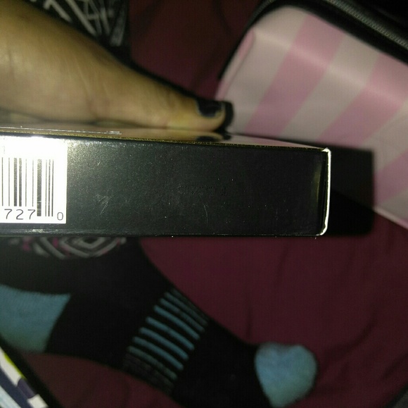 Tarte glow - Picture 2 of 3