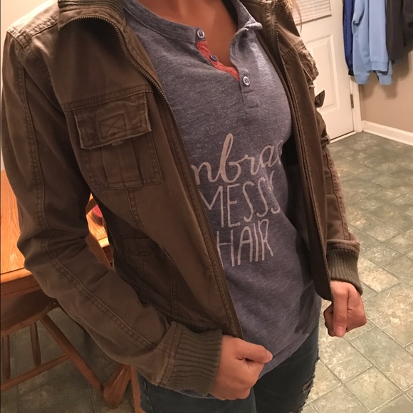 Olive Green Nort Military Style Jacket - Picture 2 of 3