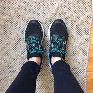 Running shoes