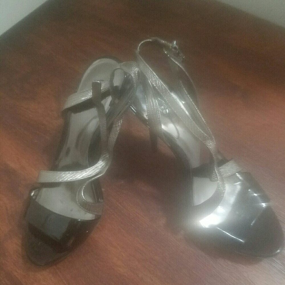 Shoes worn once