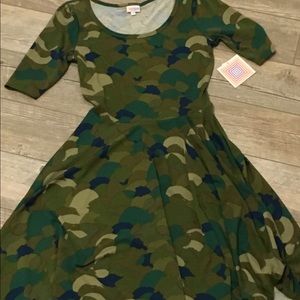 LulaRoe Medium Nicole
