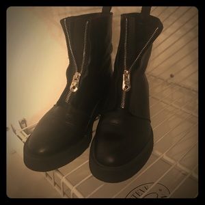 Zara Zip up boots
