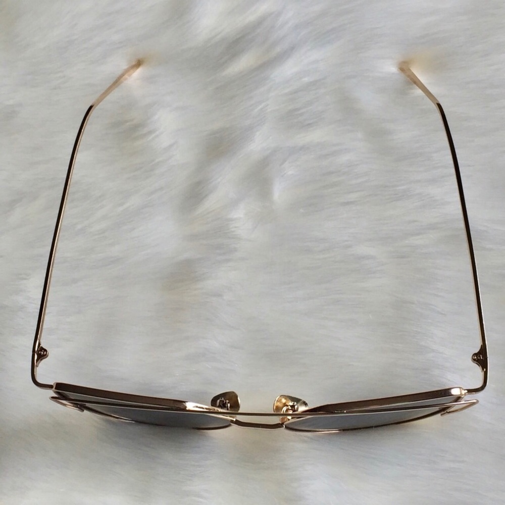 Black/Gold Polarized Cat Eye Sunglasses 🕶 - Picture 4 of 7