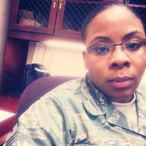 Meet your Posher, Naomi