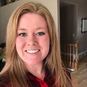 Meet your Posher, Elle