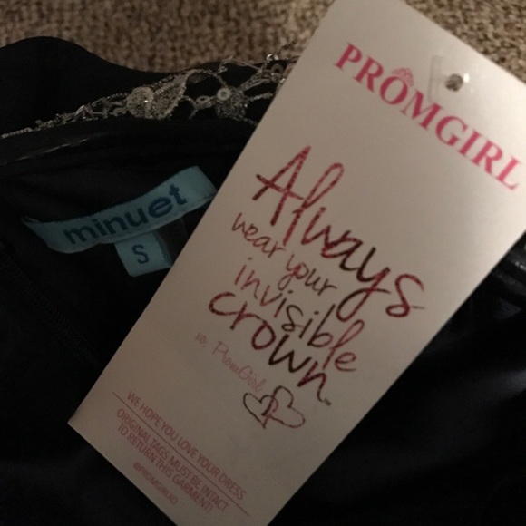 Short prom dress - Picture 3 of 4