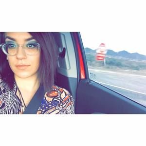 Meet your Posher, Felisha