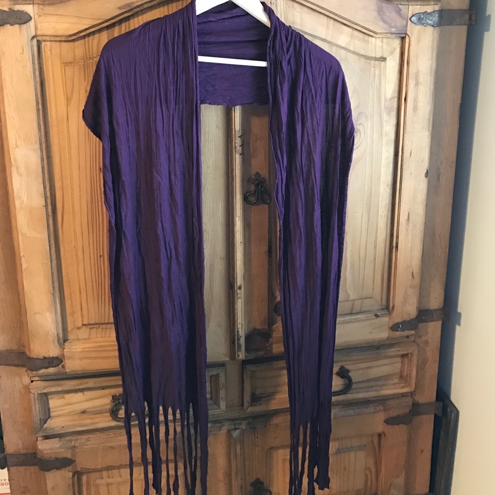 Cute lightweight scarf or wrap- NWOT