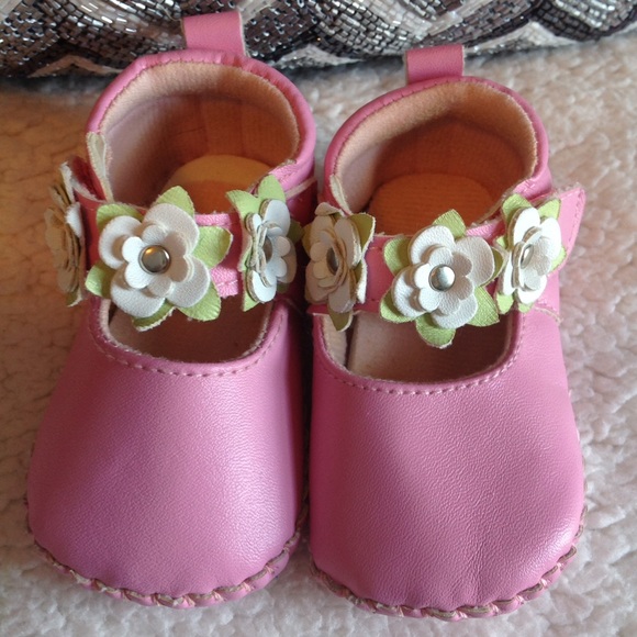Flower Power Moccasins - Picture 2 of 4
