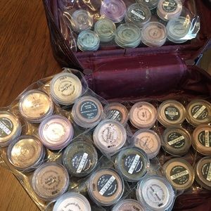 Bare mineral eye shadows & blush.