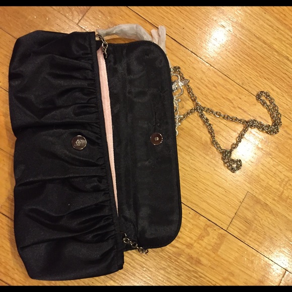 🆕 NWOT Elegant black evening or party clutches - Picture 2 of 4